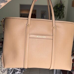 Michael Kors Gold Acorn Satchel Bag 💖